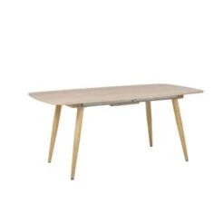 Beliani Eettafel HAGA - Lichte Houtkleur Mdf -Beliani 2bbf722ab7d54b21bfd2b1643af791b4