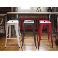 Beliani Barkruk CABRILLO - Zwart Metaal -Beliani fa89b7f7aad04e34a463441ea868d160